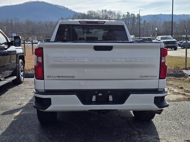 2020 Chevrolet Silverado 1500 Custom