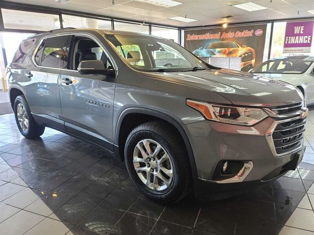 2020 Chevrolet Traverse LT Cloth