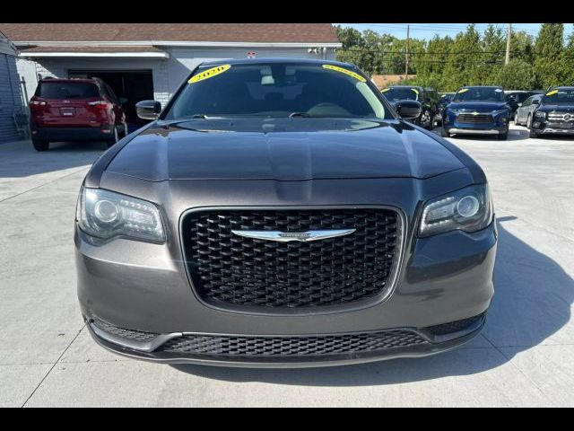 2020 Chrysler 300 Touring