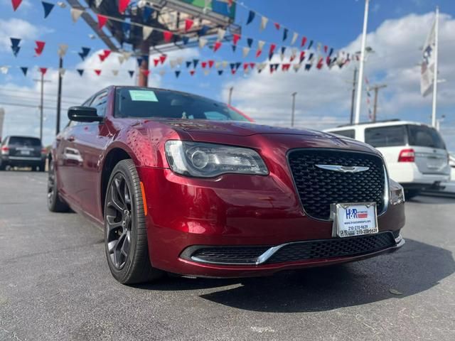 2020 Chrysler 300 Touring