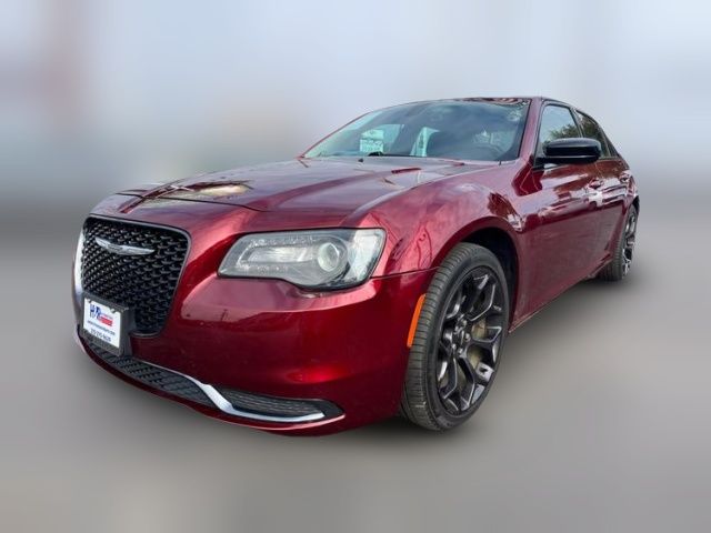 2020 Chrysler 300 Touring