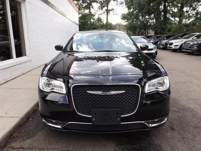 2020 Chrysler 300 Touring