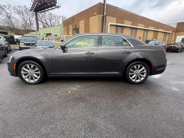 2020 Chrysler 300 Touring L