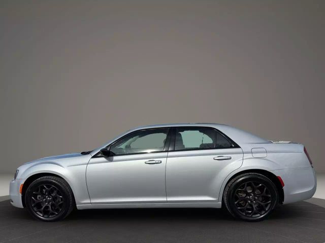 2020 Chrysler 300 Touring