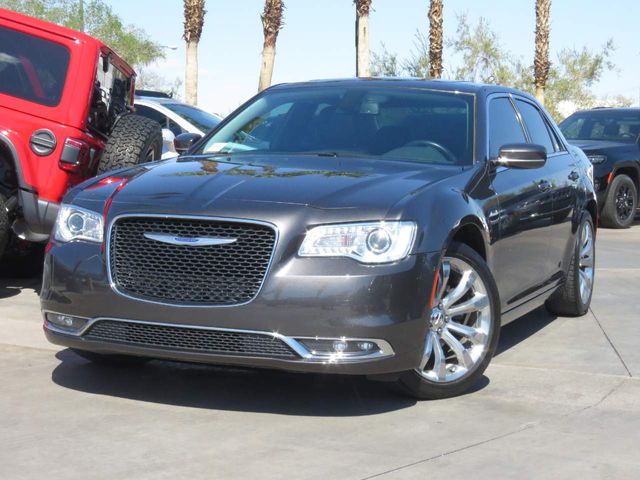 2020 Chrysler 300 Touring L