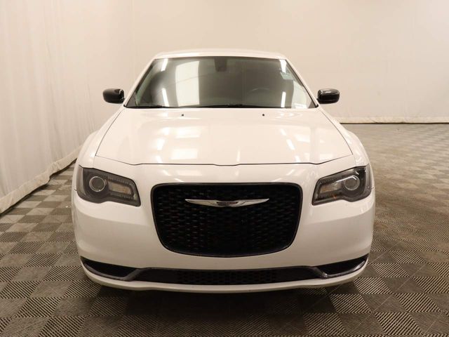 2020 Chrysler 300 Touring