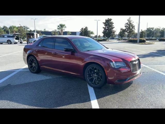 2020 Chrysler 300 Touring