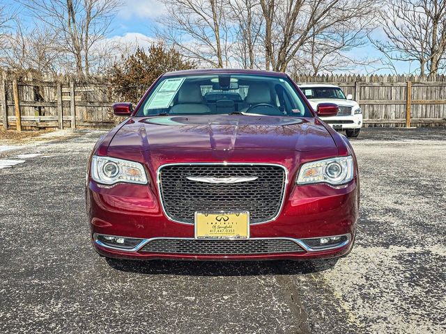 2020 Chrysler 300 Touring L