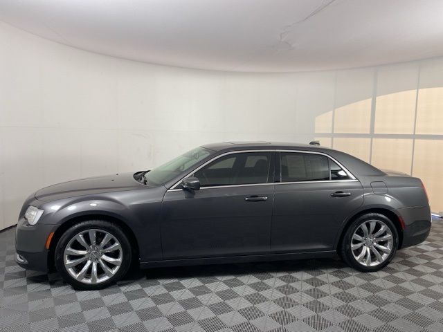 2020 Chrysler 300 Touring L