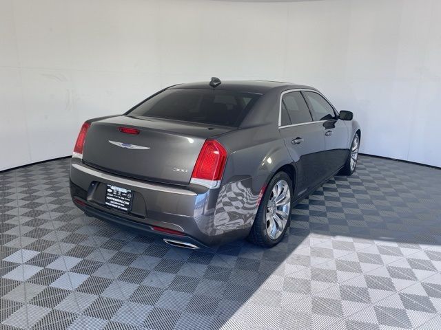 2020 Chrysler 300 Touring L