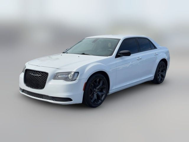 2020 Chrysler 300 Touring