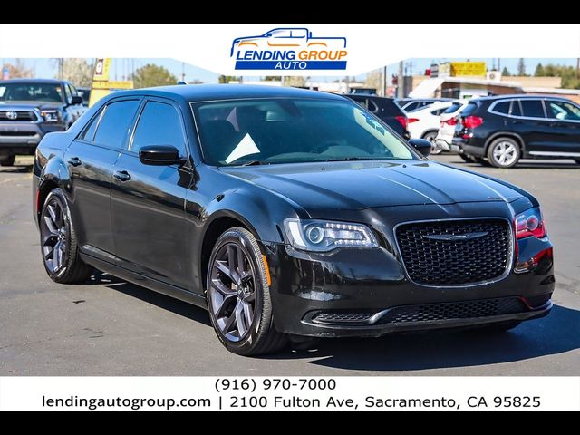 2020 Chrysler 300 Touring