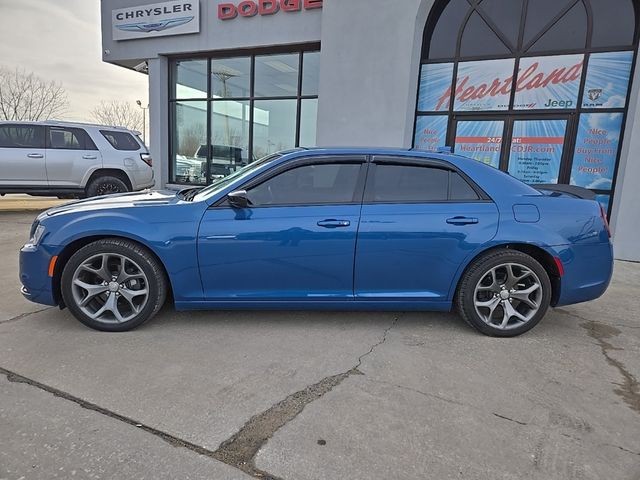 2020 Chrysler 300 Touring