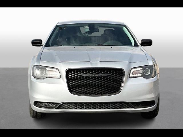 2020 Chrysler 300 Touring