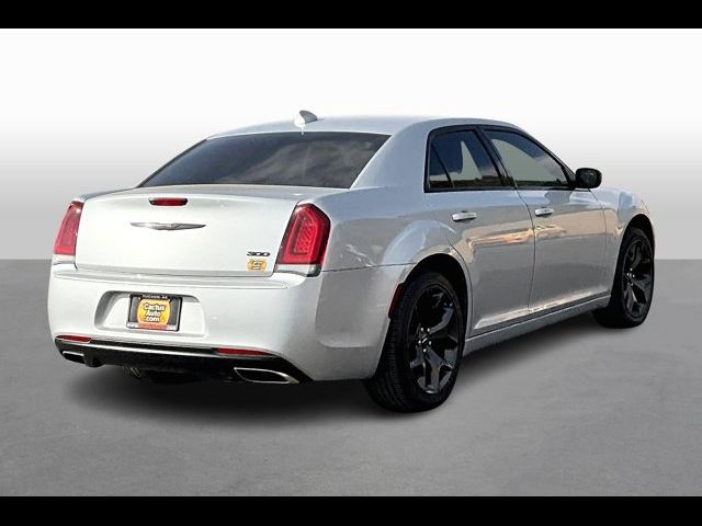 2020 Chrysler 300 Touring