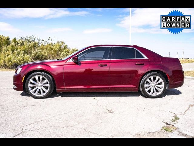 2020 Chrysler 300 Touring L