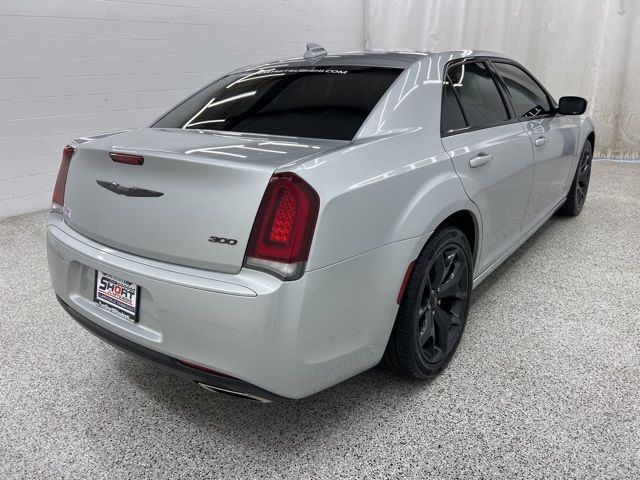 2020 Chrysler 300 Touring