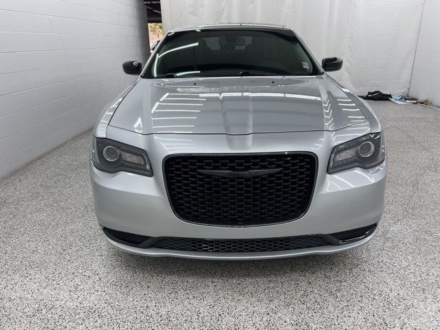 2020 Chrysler 300 Touring