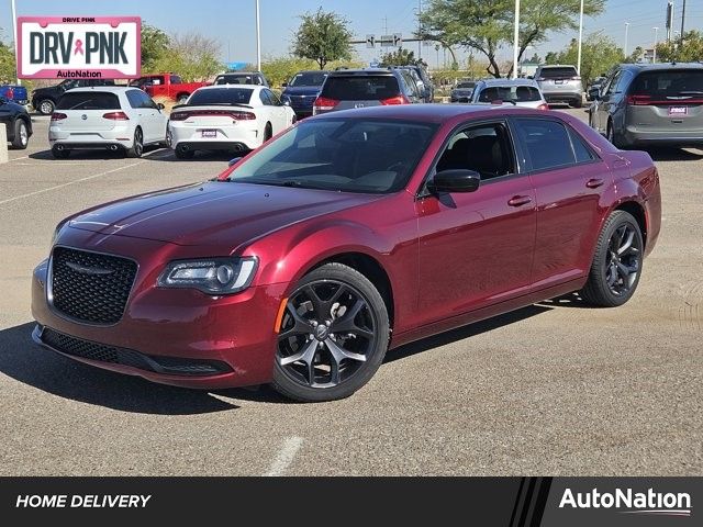 2020 Chrysler 300 Touring