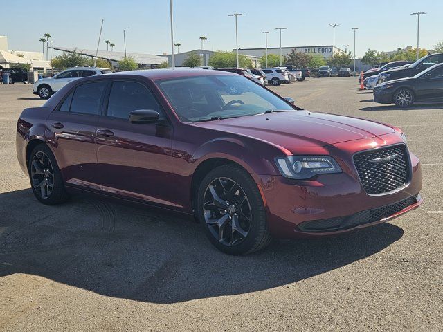 2020 Chrysler 300 Touring