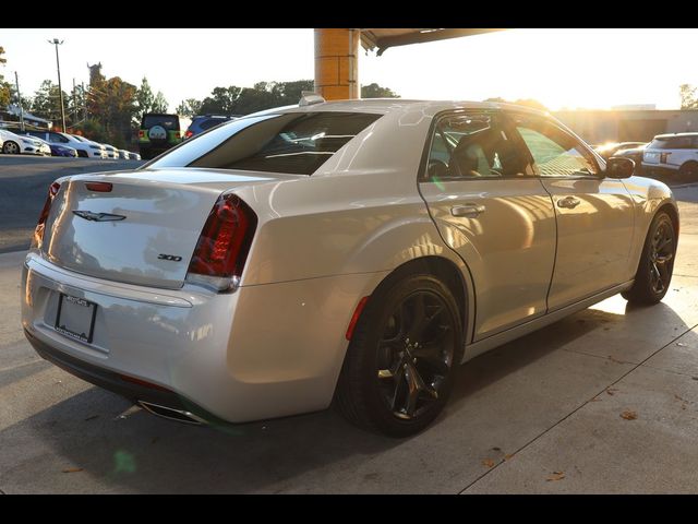 2020 Chrysler 300 Touring