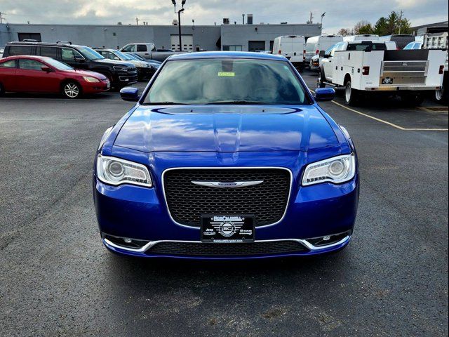 2020 Chrysler 300 Touring