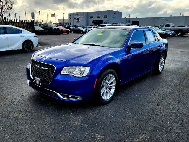 2020 Chrysler 300 Touring