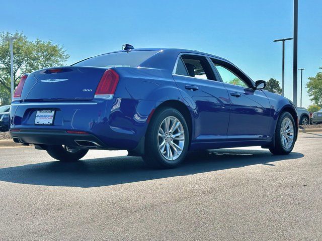 2020 Chrysler 300 Touring