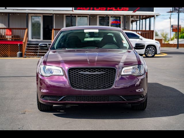 2020 Chrysler 300 Touring