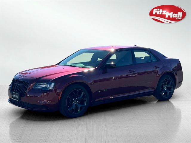 2020 Chrysler 300 Touring