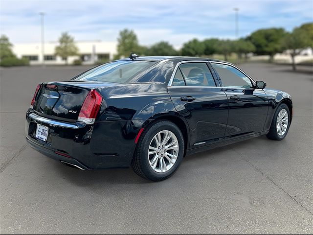 2020 Chrysler 300 Touring