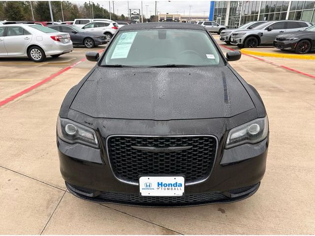 2020 Chrysler 300 Touring