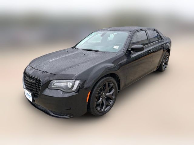 2020 Chrysler 300 Touring