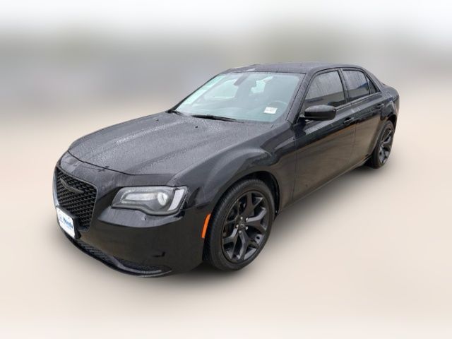 2020 Chrysler 300 Touring