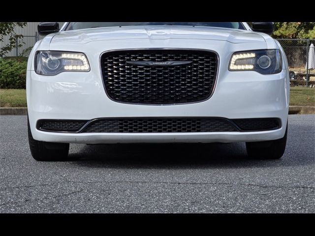 2020 Chrysler 300 Touring