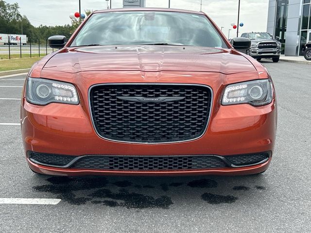 2020 Chrysler 300 Touring