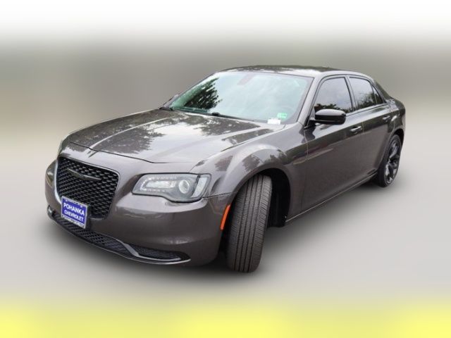 2020 Chrysler 300 Touring