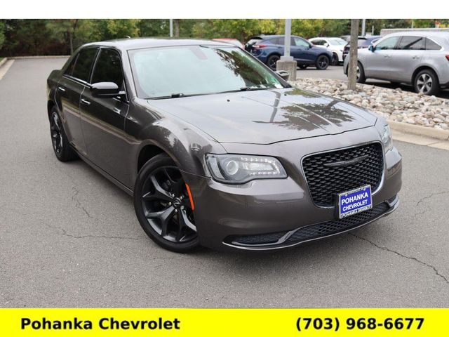 2020 Chrysler 300 Touring