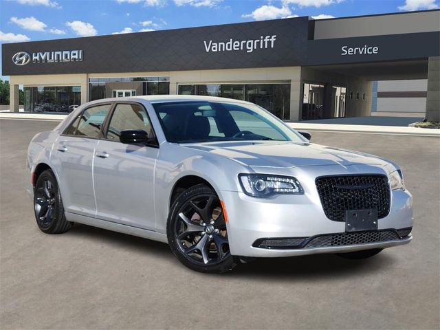 2020 Chrysler 300 Touring