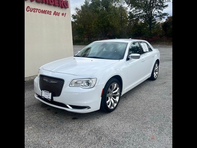 2020 Chrysler 300 Touring