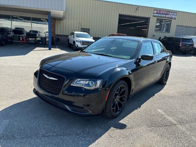 2020 Chrysler 300 Touring