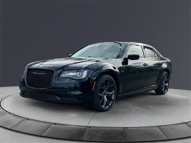 2020 Chrysler 300 Touring