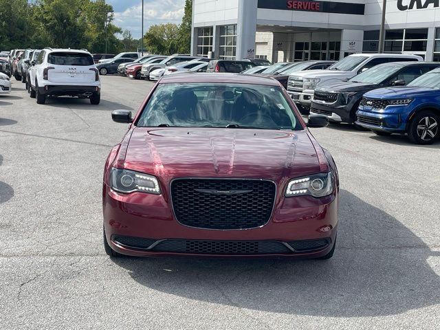 2020 Chrysler 300 Touring