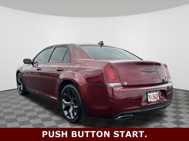 2020 Chrysler 300 Touring