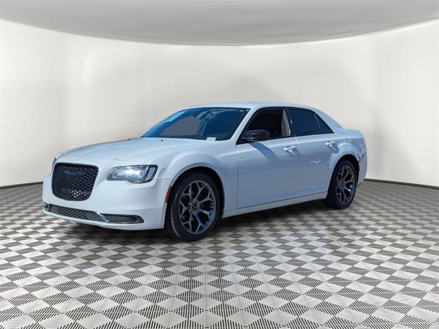 2020 Chrysler 300 Touring