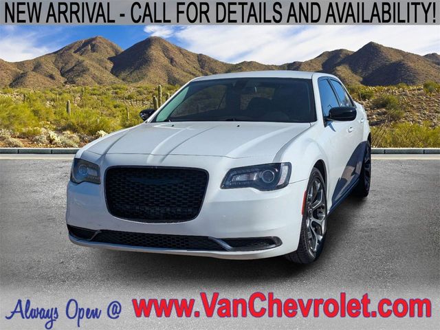 2020 Chrysler 300 Touring