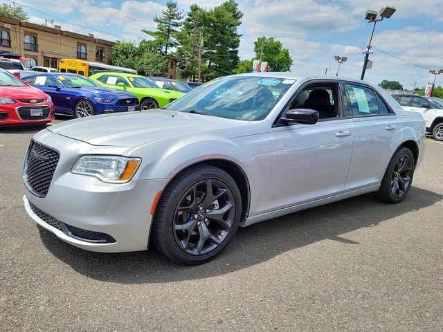 2020 Chrysler 300 Touring