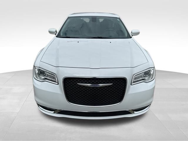 2020 Chrysler 300 Touring