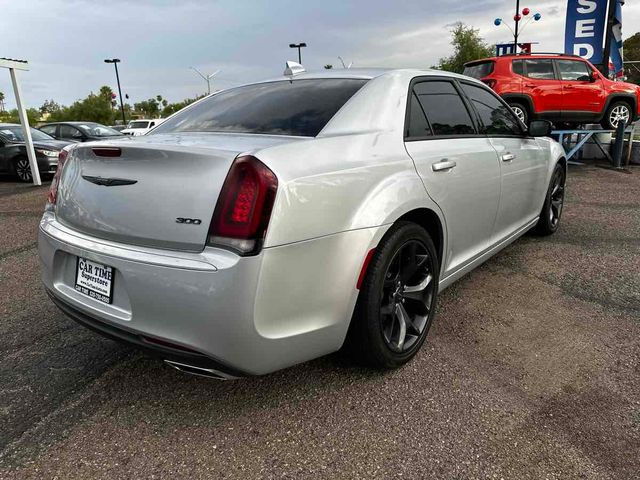 2020 Chrysler 300 Touring