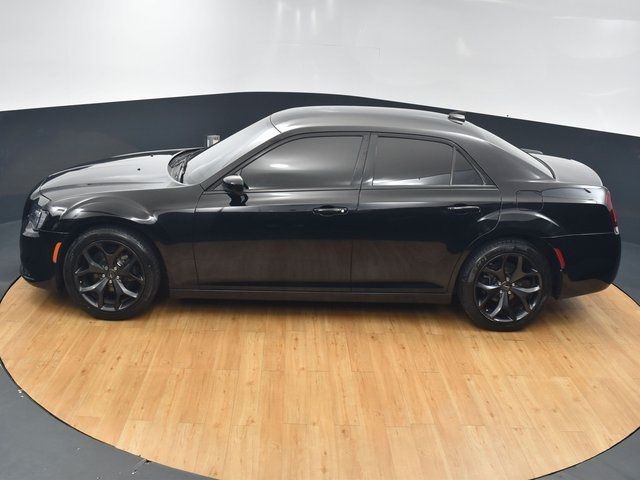 2020 Chrysler 300 Touring